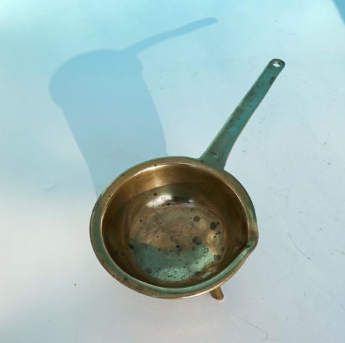 ANTIQUE METALWARE 17THC BRASS DOWN HEARTH SKILLET ENGLISH C166080 - ADDITIONAL PHOTO 2