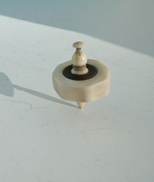 ANTIQUE 19THC BONE BOVINE CHILD'S SPINNING TOP TOY ENGLISH C184060 - ADDITIONAL PHOTO 3