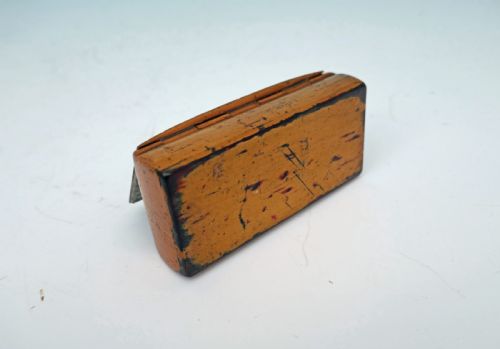 ANTIQUE EARLY 19THC TREEN MAUCHLINE WARE SNUFF BOX SMELLING A RAT ENGLISH C182040 - ADDITIONAL PHOTO 3