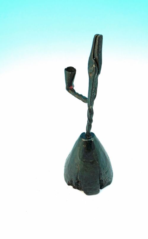 18THC METALWARE LIGHTING IRON RUSHLIGHT CANDLEHOLDER ON TURNED FRUITWOOD BASE WELSH C174060 - ADDITIONAL PHOTO 1