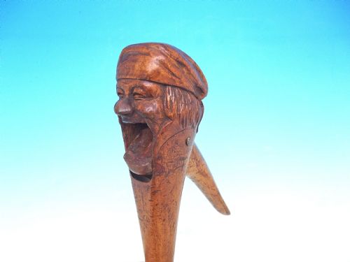 ANTIQUE TREEN 19THC FRUITWOOD LAUGHING MAN NUTCRACKER CONTINENTAL C184060 - ADDITIONAL PHOTO 1