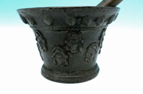 ANTIQUE METALWARE 16THC 17THC SMALL BRONZE PESTLE MORTAR FRENCH C1580C1600 - ADDITIONAL PHOTO 4