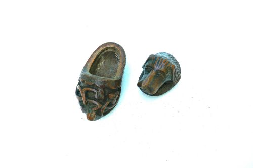 ANTIQUE 19THC TREEN DOGS HEAD CLOG SNUFF BOX WITH VINE LEAF DECORATION CONTINENTAL C182040 - ADDITIONAL PHOTO 3