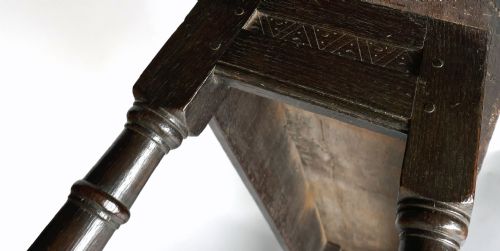 ANTIQUE EARLY ENGLISH FURNITURE 17THC PAIR OF OAK JOYNED BENCHES ENGLISH C162040 - ADDITIONAL PHOTO 4