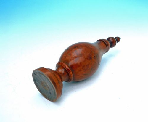 AN EARLY 19THC TREEN BURR GLOVE POWDER FLASK OF PLEASING SHAPE FRENCH C182040 - ADDITIONAL PHOTO 1
