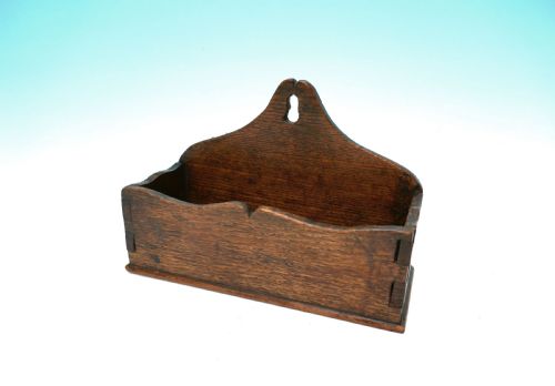 antique furniture 19thc oak wall tidy with shaped design welsh c1800 - CATEGORY: ANTIQUE FURNITURE - DATED 19TH CENTURY