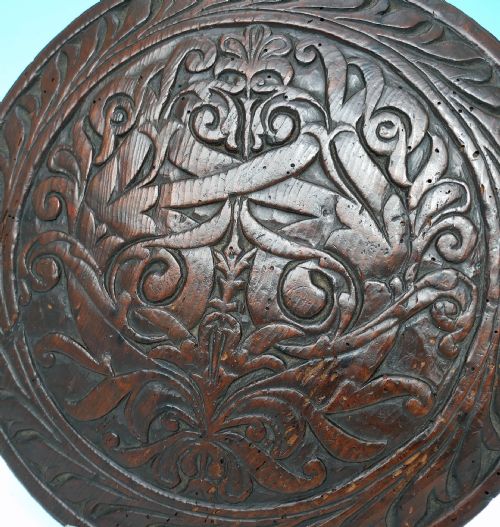 ANTIQUE CARVED 17THC PINE ROUNDEL DECORATED WITH A FLORAL PATTERN CONTINENTAL C166080 - ADDITIONAL PHOTO 1