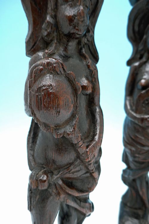 PAIR OF 17THC OAK CARVED MUSICAL FEMALE CARYATIDS FLEMISH C164060 - ADDITIONAL PHOTO 2