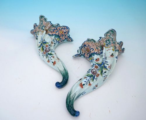 antique 18thc pair of polychrome delftware wall pockets stamped apk dutch c174060 - CATEGORY: ANTIQUE CERAMICS - DATED 18TH CENTURY