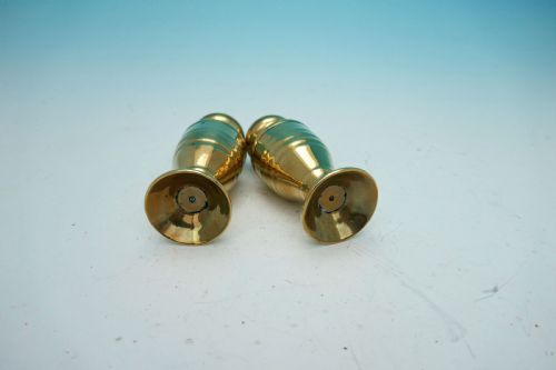 ANTIQUE METALWARE PAIR OF 18THC BRASS SALT PEPPER MUFFINEERS ENGLISH C177080 - ADDITIONAL PHOTO 1