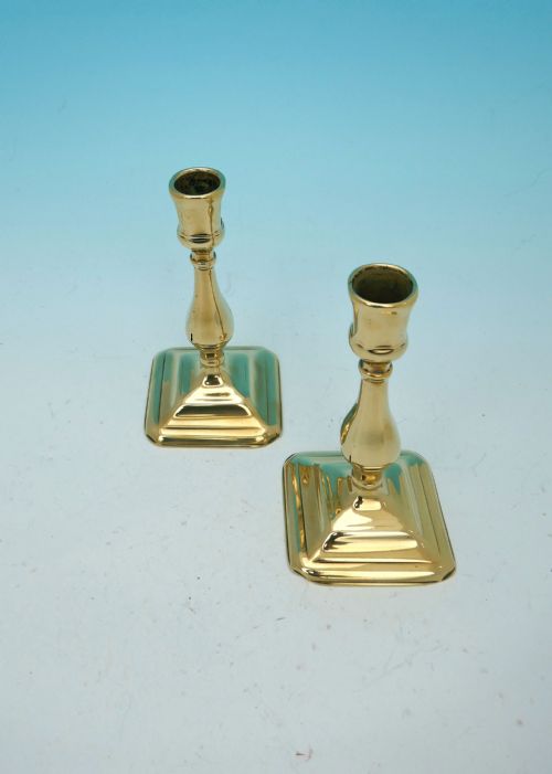 ANTIQUE PAIR OF 18THC BRASS QUEEN ANNE SEAMED CANDLESTICKS ENGLISH C171014 - ADDITIONAL PHOTO 5