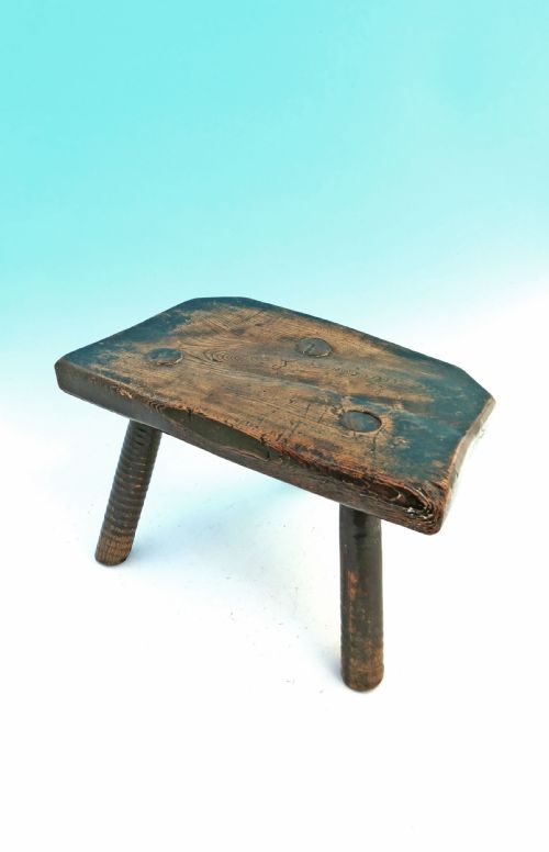 antique english country furniture 19thc three legged ash milking stool english west country c184060 - CATEGORY: ANTIQUE STOOLS - DATED 19TH CENTURY
