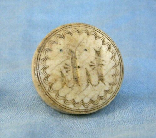 antique 17thc 18thc bone gentleman's gaming counter engraved jj english c1680c1700 - CATEGORY: ANTIQUE MISCELLANEOUS - DATED 17TH CENTURY