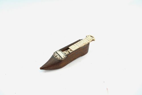 ANTIQUE TREEN 19THC FRUITWOOD BONE SHOE DICE ENGLISH C181520 - ADDITIONAL PHOTO 1