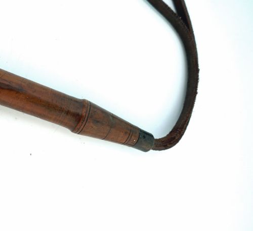 ANTIQUE TREEN 18THC TURNED BOXWOOD PRIEST WITH LEATHER STRAP ENGLISH C174060 - ADDITIONAL PHOTO 2