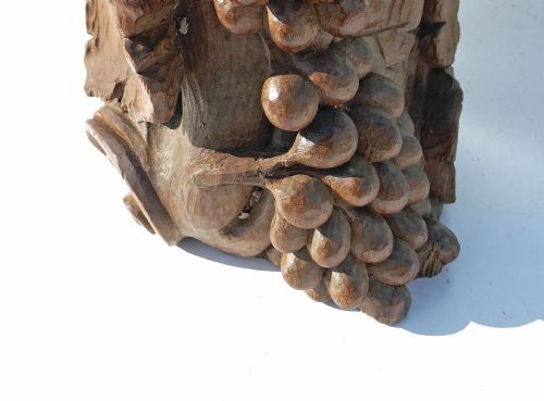 17THC LIMEWOOD CARVING OF A CHERUB AMONGST THE GRAPEVINES CONTINENTAL C167090 - ADDITIONAL PHOTO 4