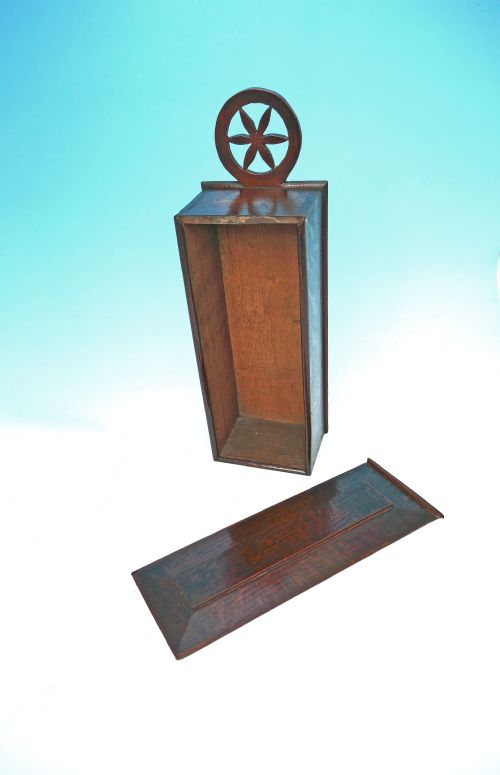 ANTIQUE 18THC OAK CANDLEBOX WITH UNUSUAL STAR WHEEL FINIAL ENGLISH C177090 - ADDITIONAL PHOTO 2