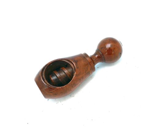 antique treen 19thc burr boxwood pocket nutcracker french c180020 - CATEGORY: ANTIQUE MISCELLANEOUS - DATED 19TH CENTURY