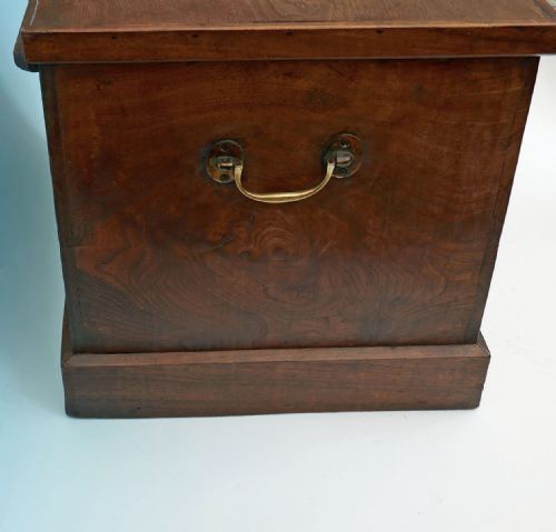 ANTIQUE COUNTRY FURNITURE 18THC FIGURED ELM CLOSE STOOL ENGLISH C176080 - ADDITIONAL PHOTO 3