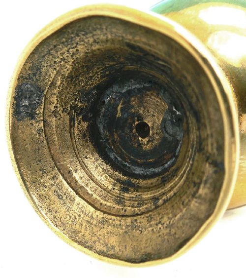 ANTIQUE METALWARE 18THC BRASS MUFFINEER WITH MAKERS STAMP ON BASE ENGLISH C176080 - ADDITIONAL PHOTO 1