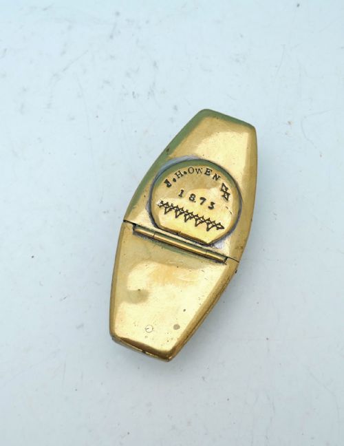 antique metalware 19thc brass fruitwood snuff box engraved jhowen 1873 welsh - CATEGORY: ANTIQUE METAL - DATED 19TH CENTURY