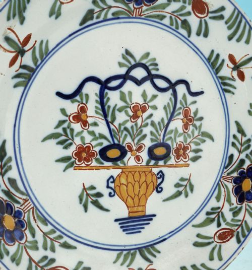 ANTIQUE POTTERY EARLY 18THC TWO POLYCHROME DELFT PLATES MARKED PK DUTCH C173040 - ADDITIONAL PHOTO 1