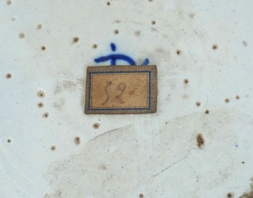 ANTIQUE POTTERY EARLY 18THC TWO POLYCHROME DELFT PLATES MARKED PK DUTCH C173040 - ADDITIONAL PHOTO 5