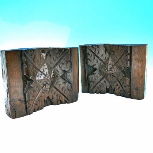 antique carvings 17thc pair of english oak carved church pew decoration english c164060 - CATEGORY: ANTIQUE MISCELLANEOUS - DATED 17TH CENTURY