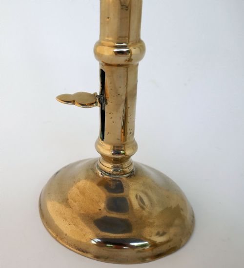 ANTIQUE METALWARE PAIR OF 18THC BRASS SIDE EJECTOR CANDLESTICKS ENGLISH C173040 - ADDITIONAL PHOTO 2