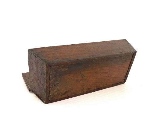 ANTIQUE BOXES 17THC OAK CANDLE BOX WITH WIRE HINGES AND SHAPED LATCH ENGLISH C1680C1700 - ADDITIONAL PHOTO 3