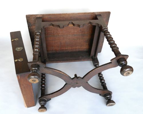 17THC OAK FURNITURE CHARLES 11 SIDE TABLE WITH TURNED BOBBIN LEGS ENGLISH C166080 - ADDITIONAL PHOTO 3
