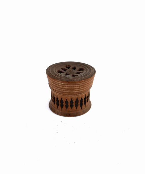 antique treen 19thc turned beech pocket insect box english c186080 - CATEGORY: ANTIQUE BOXES - DATED 19TH CENTURY