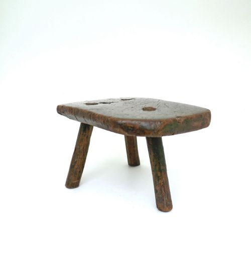 antique early country furniture 18thc ash three legged stool english c177090 - CATEGORY: ANTIQUE STOOLS - DATED 18TH CENTURY
