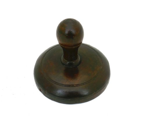 ANTIQUE TREEN 19THC SYCAMORE BUTTERPAT WITH COW ACORN PATTERN ENGLISH C180020 - ADDITIONAL PHOTO 3