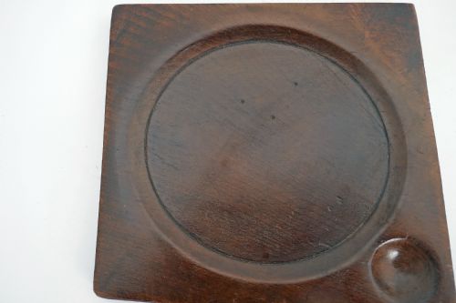 ANTIQUE TREEN 19THC YEW WOOD SINGLE TRENCHER WITH SALT WELL ENGLISH C186080 - ADDITIONAL PHOTO 1