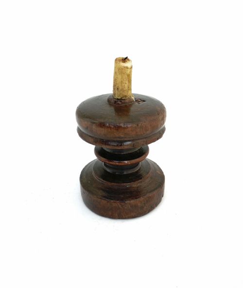 ANTIQUE EARLY LIGHTING 17THC 18THC SINGLE TURNED HARDWOOD CANDLE HOLDER ASIAN CONTINENT C1680C1700 - ADDITIONAL PHOTO 1