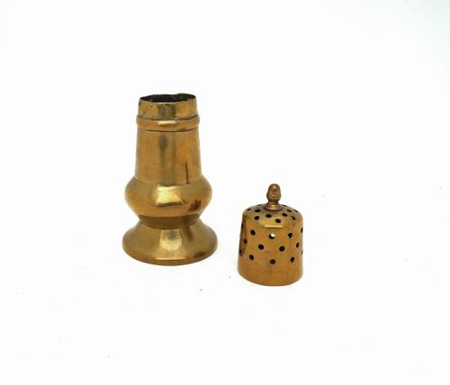 ANTIQUE EARLY METALWARE 18THC SHEET BRASS SUGARSPICE SIFTER ENGLISH C176080 - ADDITIONAL PHOTO 1