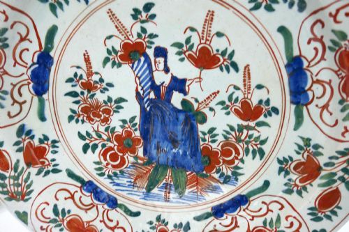 ANTIQUE POTTERY 18THC PAIR OF POLYCHROME DELFTWARE CHARGERS DUTCH C175070 - ADDITIONAL PHOTO 1