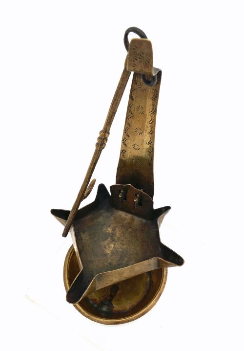 antique early metalware 18thc brass continental crusie oil lamp dutch spanish c176080 - CATEGORY: ANTIQUE METAL - DATED 18TH CENTURY