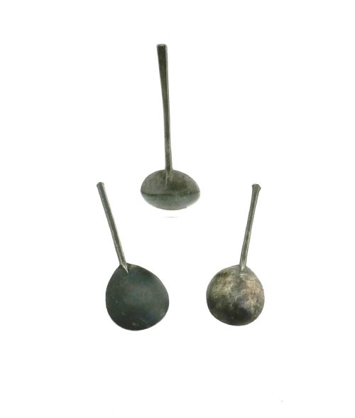THREE ANTIQUE METALWARE 17THC SLIP TOP PEWTER SPOONS WITH MAKERS MARKS ENGLISH CONTINENTAL 17THC - ADDITIONAL PHOTO 1