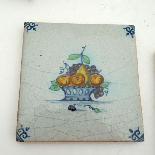 ANTIQUE 18THC FOUR POLYCHROME DELFT TILES HAND PAINTED WITH FRUIT DUTCH C177090 - ADDITIONAL PHOTO 4