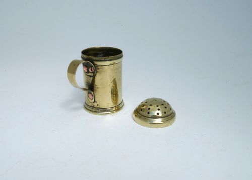 ANTIQUE METALWARE 18THC BRASS SMALL LIDDED DREDGER SPICE POT ENGLISH C176080 - ADDITIONAL PHOTO 1