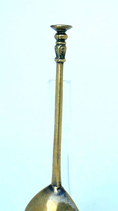 ANTIQUE EARLY METALWARE 17THC BRASS CHARLES 1 SEAL TOP SPOON ENGLISH C162045 - ADDITIONAL PHOTO 2