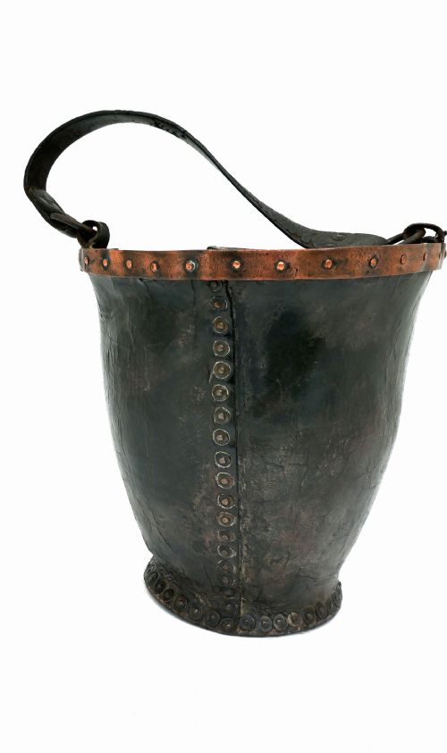 antique early leather 18thc fire bucket with copper rivets and rim english c176080 - CATEGORY: ANTIQUE MISCELLANEOUS - DATED 18TH CENTURY