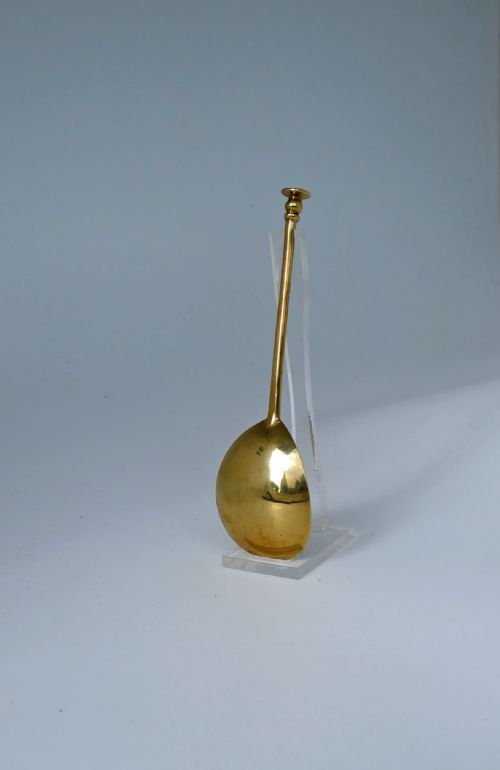 ANTIQUE EARLY METALWARE 16THC BRASS ELIZABETH 1 SEAL TOP SPOON WITH MAKERS MARK ENGLISH C162045 - ADDITIONAL PHOTO 2