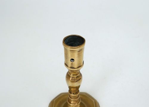 ANTIQUE EARLY METALWARE 18THC BRASS SINGLE OCTAGONAL BASE CANDLESTICK FRENCH C171520 - ADDITIONAL PHOTO 2