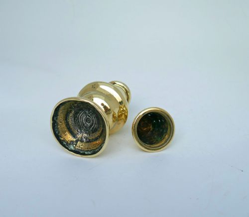 ANTIQUE EARLY METALWARE 18THC BRASS MUFFINEER SHAKER OF UNUSUAL SHAPE ENGLISH C176070 - ADDITIONAL PHOTO 2