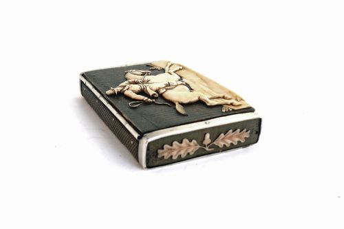 ANTIQUE COLLECTABLES 18THC HORN CHEROOT CIGARETTE BOX WITH CARVED RIDER HORSE CONTINENTAL C177090 - ADDITIONAL PHOTO 3