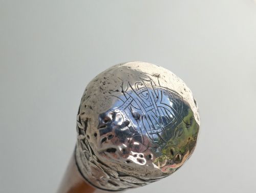 ANTIQUE 19THC WALKING STICK CANE WITH ENGRAVED SILVER TOPPED ORIENTAL HANDLE ENGLISH C187090 - ADDITIONAL PHOTO 4
