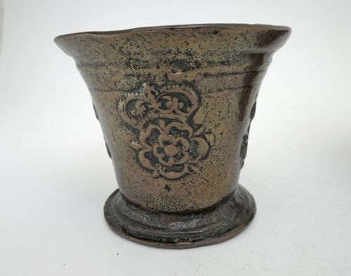 17THC BRONZE MORTAR WITH FRAMED STAGS HEAD DECORATION ENGLISH C164060 - ADDITIONAL PHOTO 5